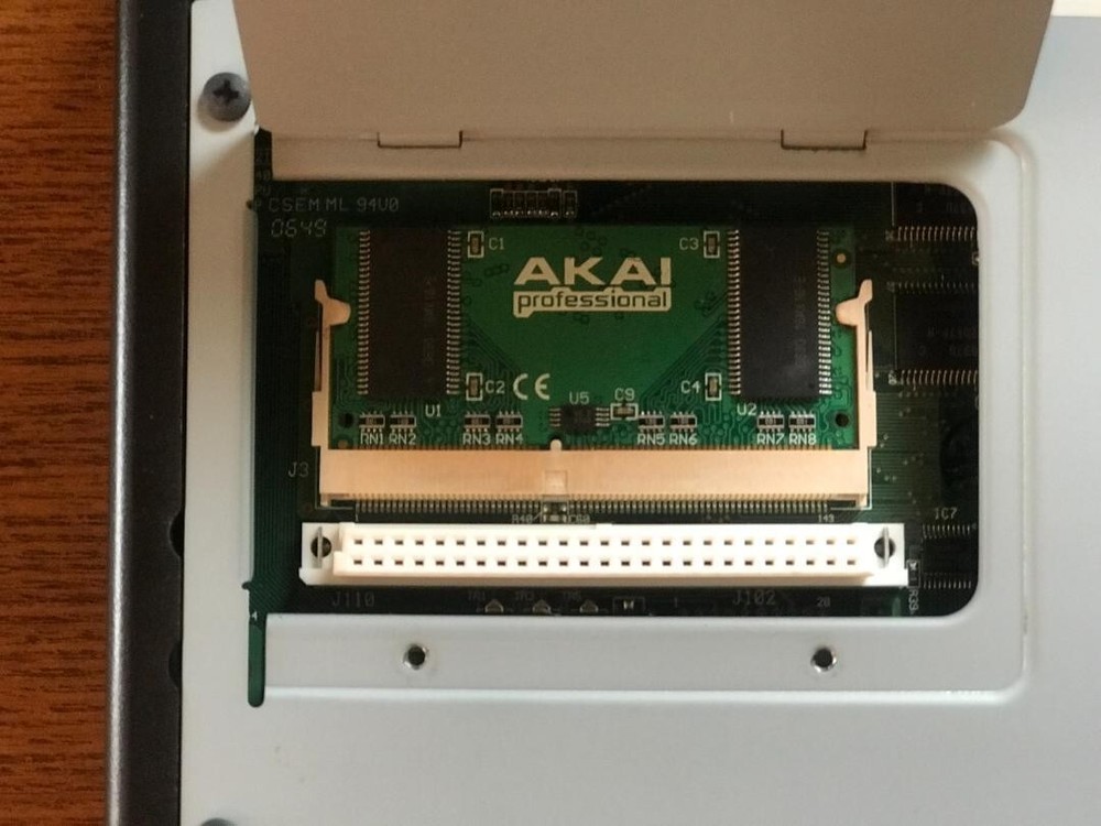 AKAI professional MPC1000 Black Sampler Sequencer Japan Excellent