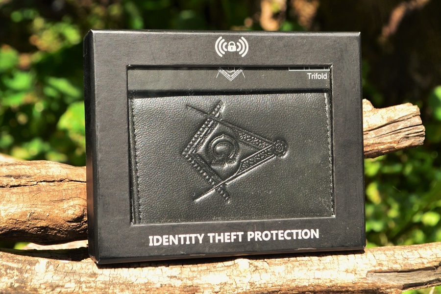 Masonic Black Leather Tri-Fold Wallet - RFID Protected - Square and Compasses