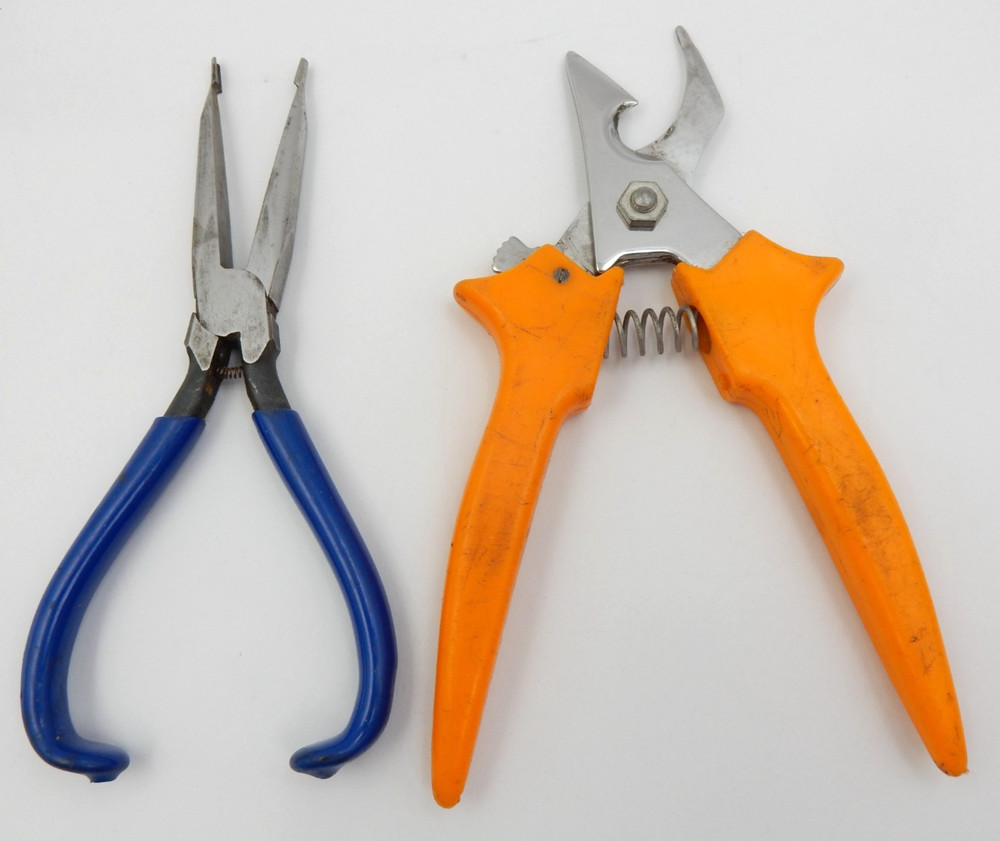 SET OF TWO ELECTRICAL COMPONENT TOOLS: N-207 WIRE CUTTER AND INSERTION PLIERS