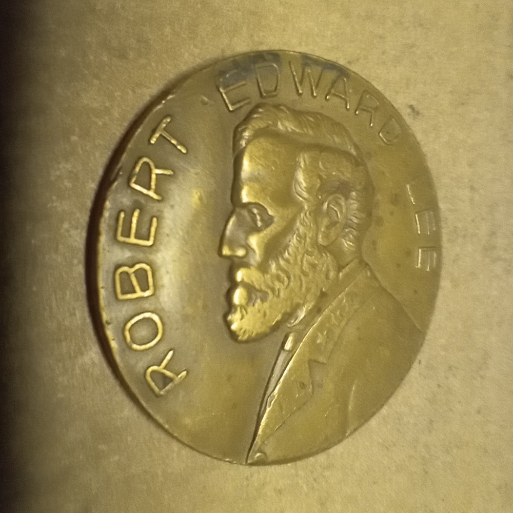1929 ROBERT E. LEE SO CALLED DOLLAR * HK-773 * NICE LOOKING * VERY AFFORDABLE !!