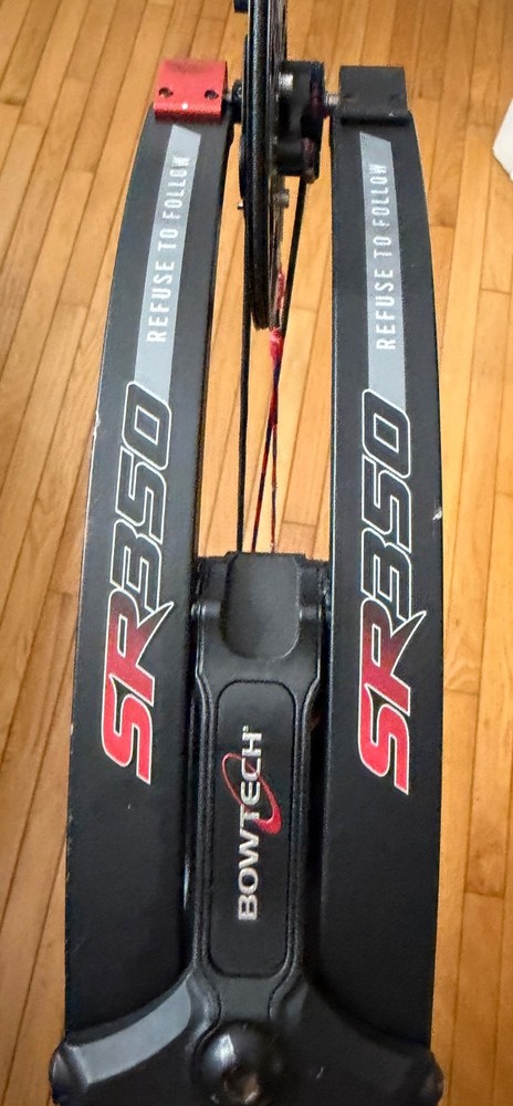 Bowtech Sr350 70 lbs right handed