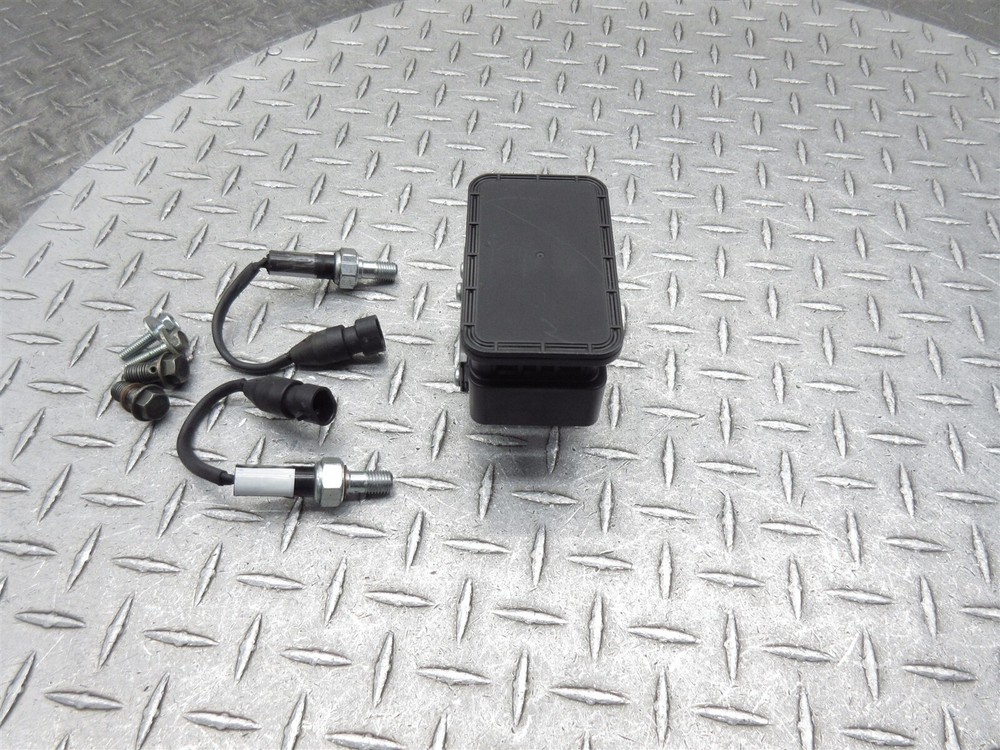 2018 17-23 Indian Chieftain Limited ABS Pump Brake Module Control Unit Sensor