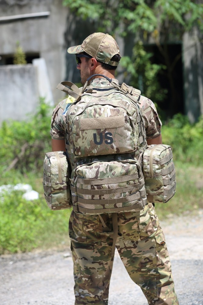 MOLLE Medium Rucksack Internal Frame Multi-Terrain Camo 50L Pack w/ Pouches