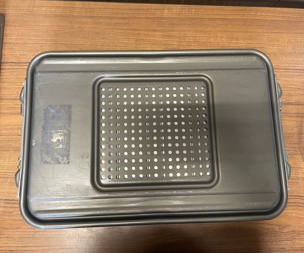 Genesis Sterilization Case with Lid 18" 12" 5" *