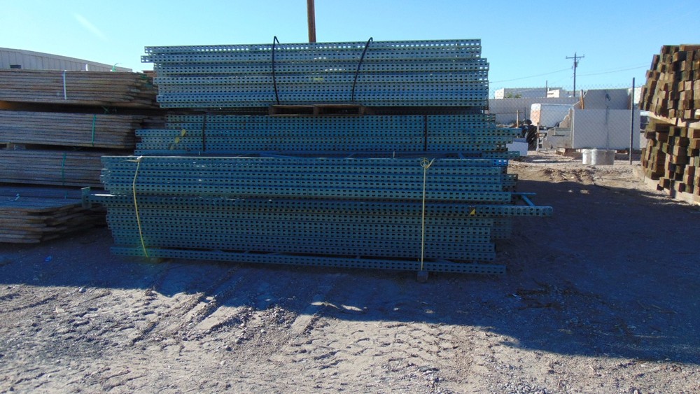 Pallet Racking Upright - 32" x 12'