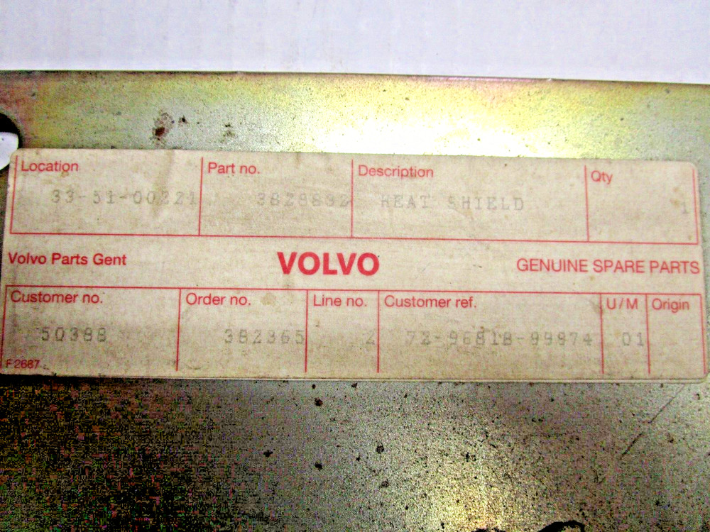 VOLVO 3828832 HEAT SHIELD COVER PANEL