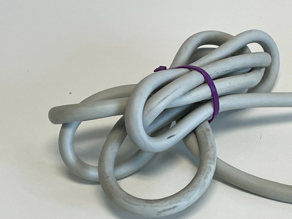 T3: Acuson V4 4 Guide Probe