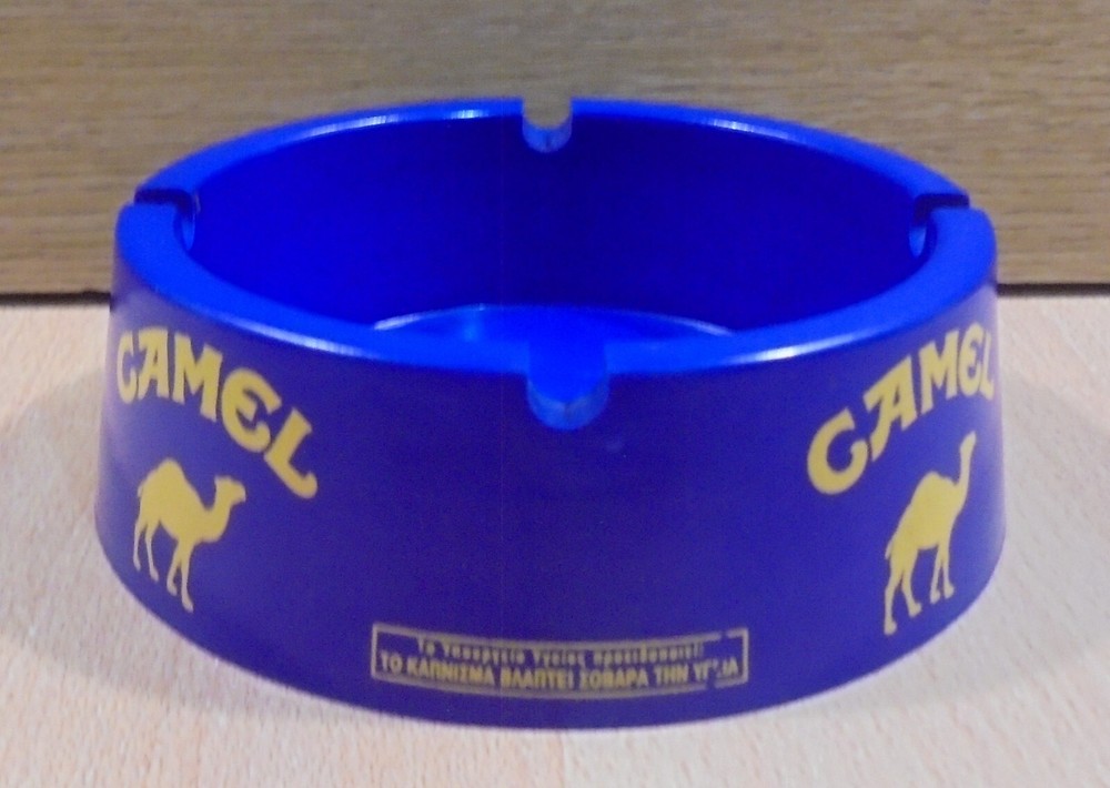 CAMEL CIGARETTES ADVERTISIGN VTG ROUND PLASTIC ASHTRAY