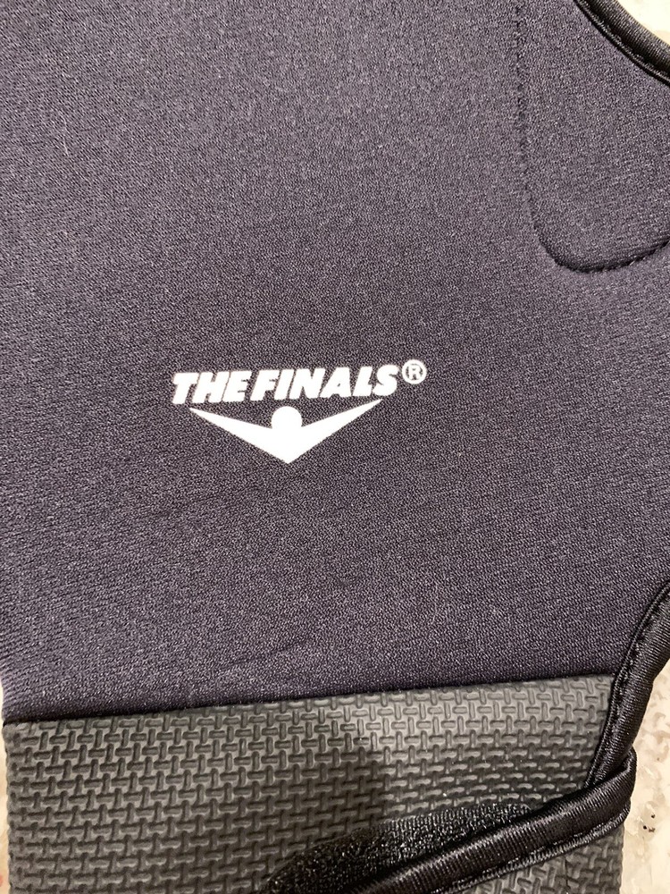 the finals elite aqua gloves size large Black