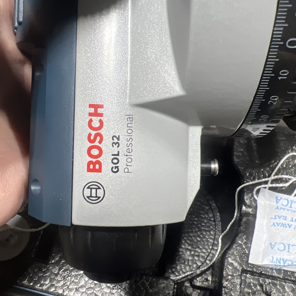 Bosch GOL32-RT Up to 400' 32x Automatic Optical Level