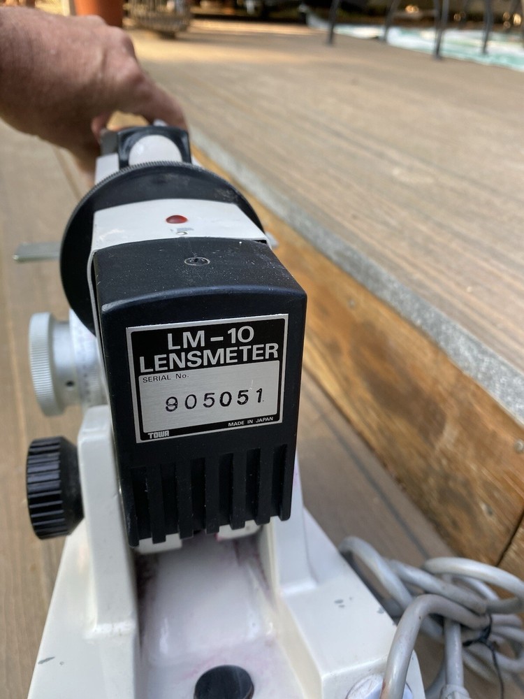Burton 2020 Lensmeter