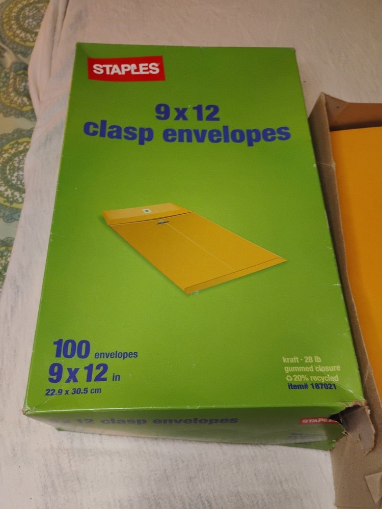 Staples 9in x 12in Clasp Gummed Envelopes Unknown Count Box