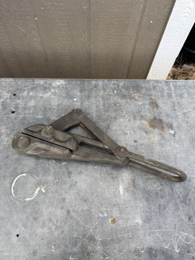 Klein Tools 1628-17B Grip Wire Cable Puller