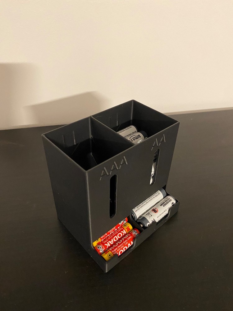 Battery Storage Dispenser Case Holder Box Organizer AA - AAA