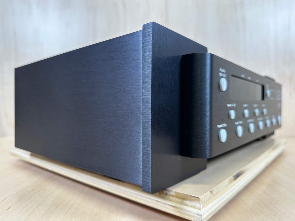 Mark Levinson No. 31 CD Transport Motorized Top Loading