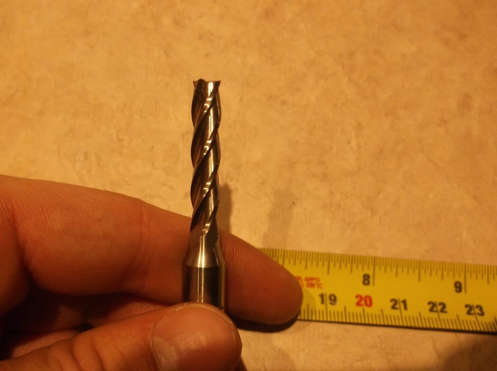 QUINCO 1/4" 4F SQUARE END, SINGLE END M-42 COBALT ENDMILL