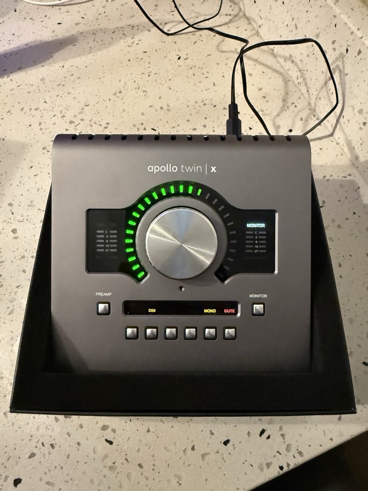 Universal Audio Apollo Twin X USB 3 Desktop Audio Interface, 2 Mic, Talkback