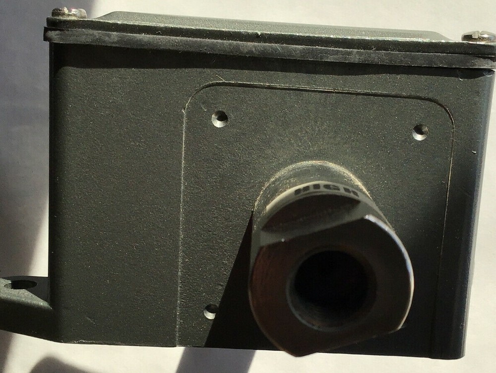 United Electric Controls Pressure Switch HK06Z02