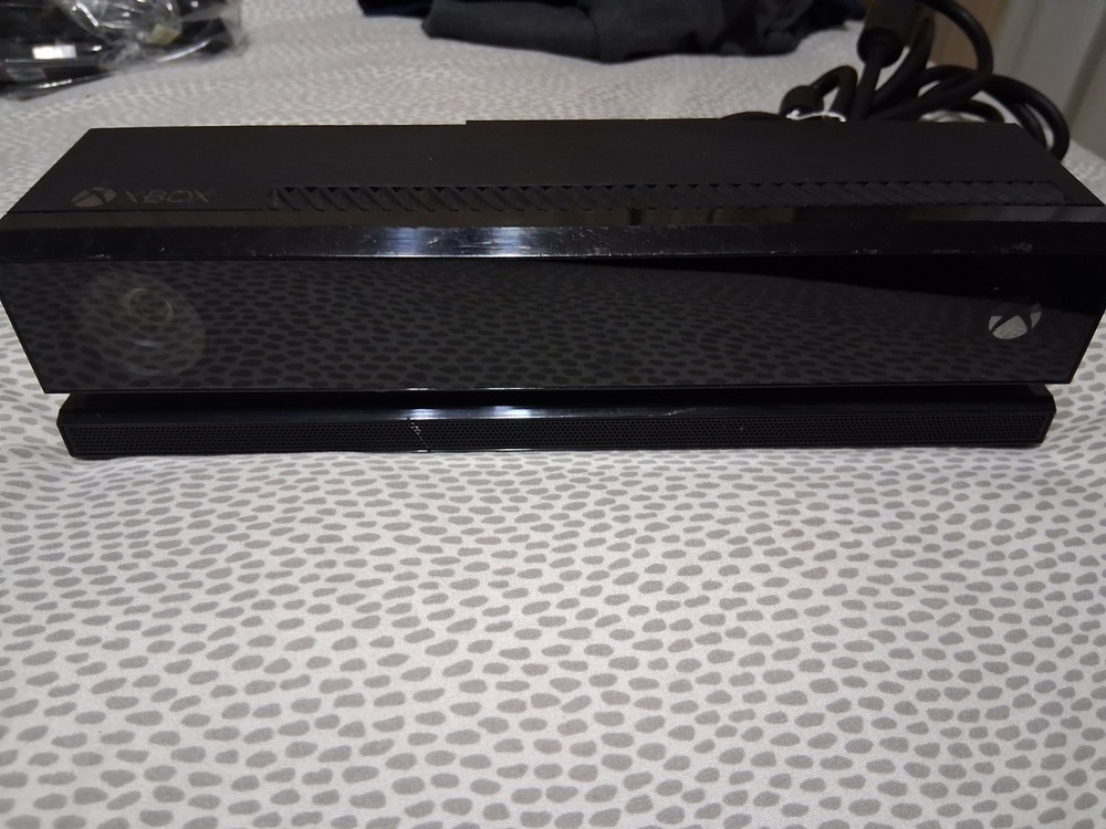 Xbox One Kinect Camera Motion Sensor Bar (Black, Model 1520) Tested