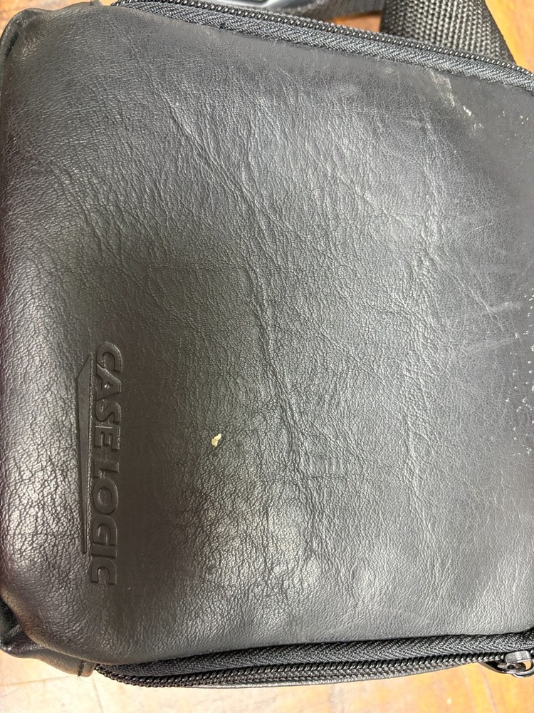 Working Sony Discman ESP CD Player Car Ready Cord & Case Logic Bag