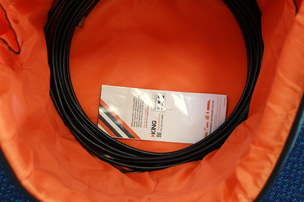 King Quest Pro Satellite VQ4800 w/ Bag