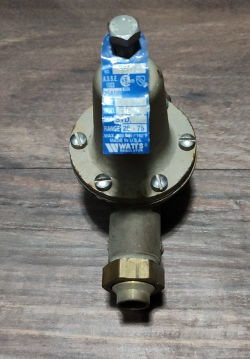 Watts Regulator Water Pressure Reducing Valve 25AUB M1