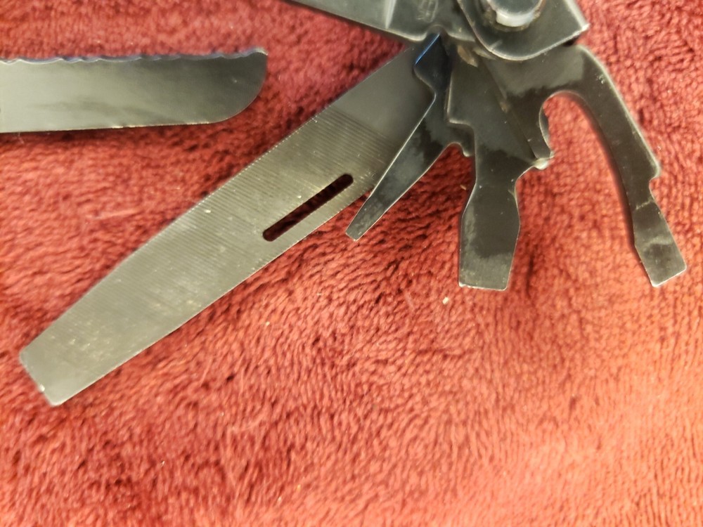 🔪 Gerber Multi Tool Black Needlenose MP600