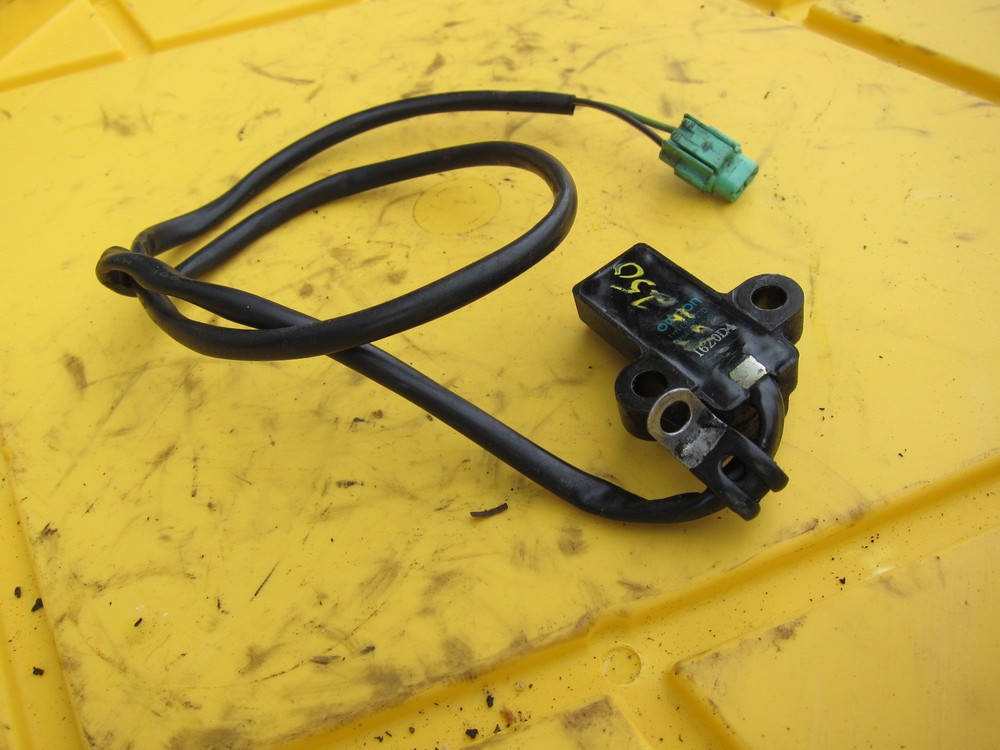 2000 Suzuki GZ250 OEM KICKSTAND SIDE KICK STAND SENSOR