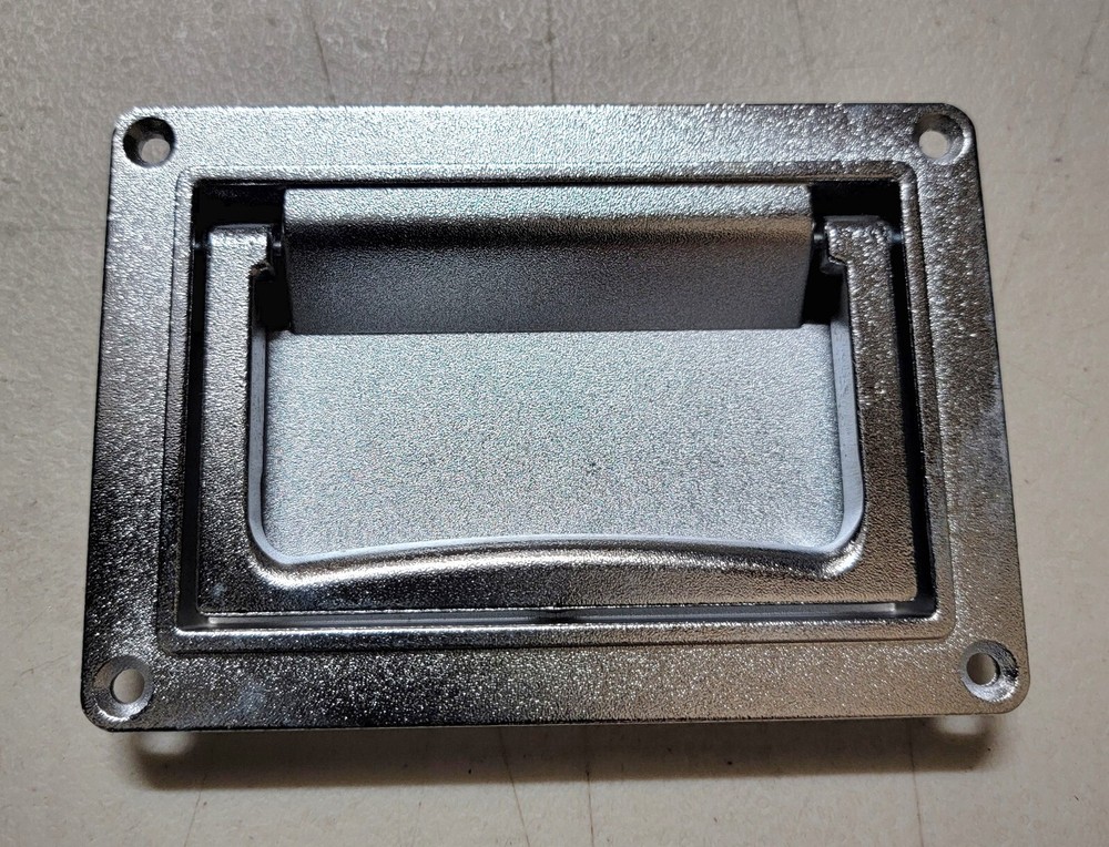 Recess+Spring Grab Handle (Silver)