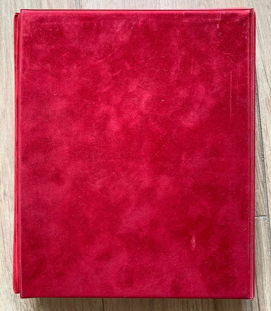COLLECTION 12 FOLDER WORLD COINS PERFECT