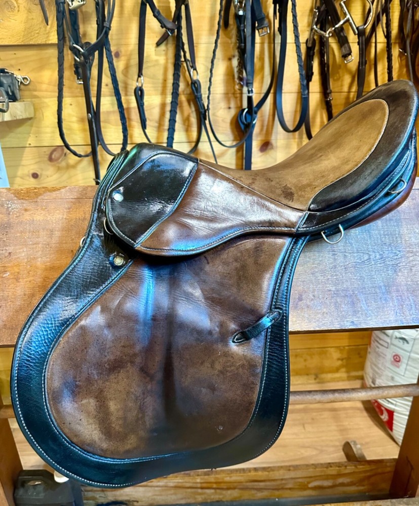 Stubben Two-Tone Imperator Saddle 17.5"