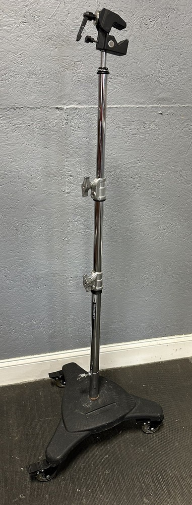 Avenger 5’ Chrome Steel #A2014 Stand