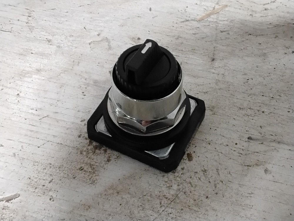 Radwell RAD00722 Pushbutton (SP268)