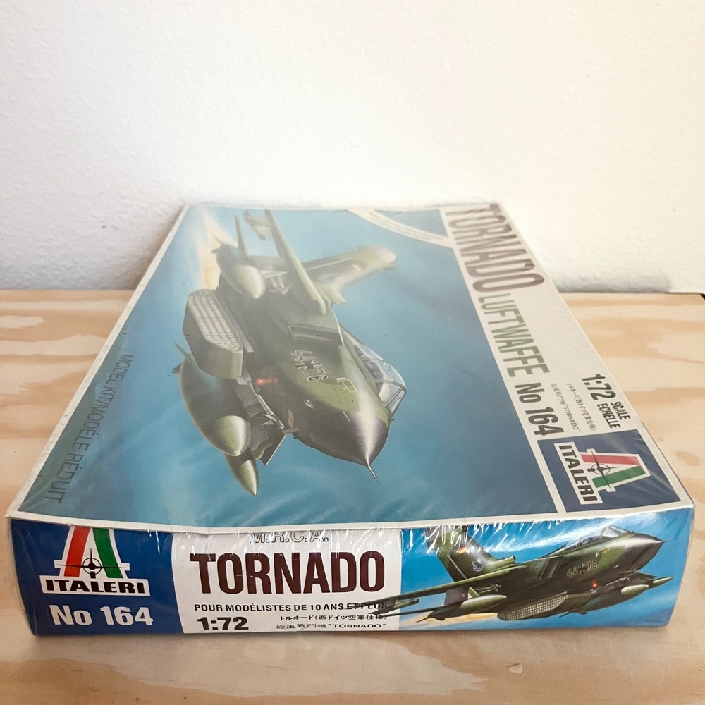 ITALERI 1/72 Tornado Luftwaffe Plastic Model Kit 164 New