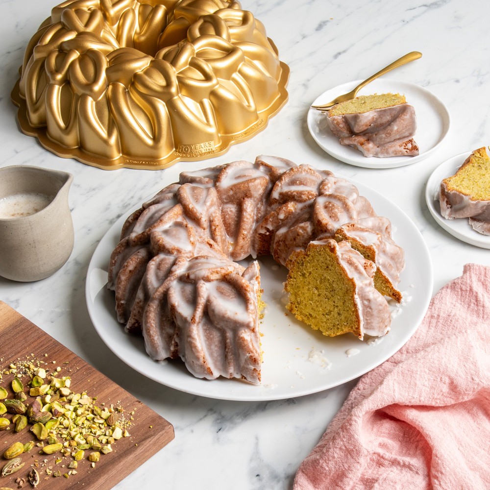 Nordic Ware Laurel Wreath Bundt® Pan
