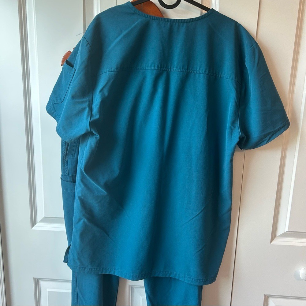 Barco Unify Scrub Set Teal Blue Joggers & Top - Size M 🩺