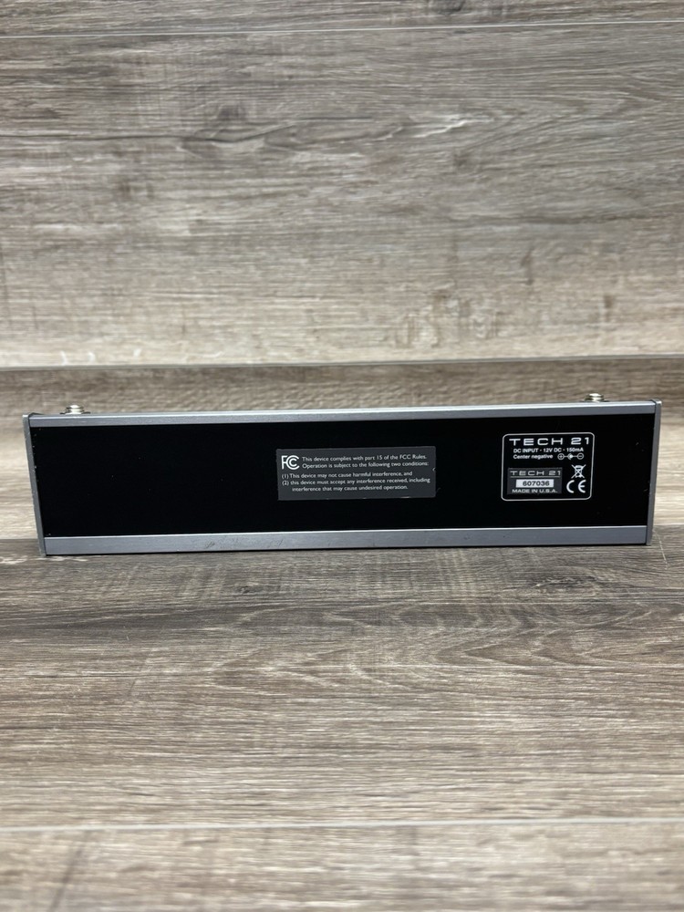 Tech 21 FlyRig5 Multi-Effects Guitar Effect Pedal - Unit Only