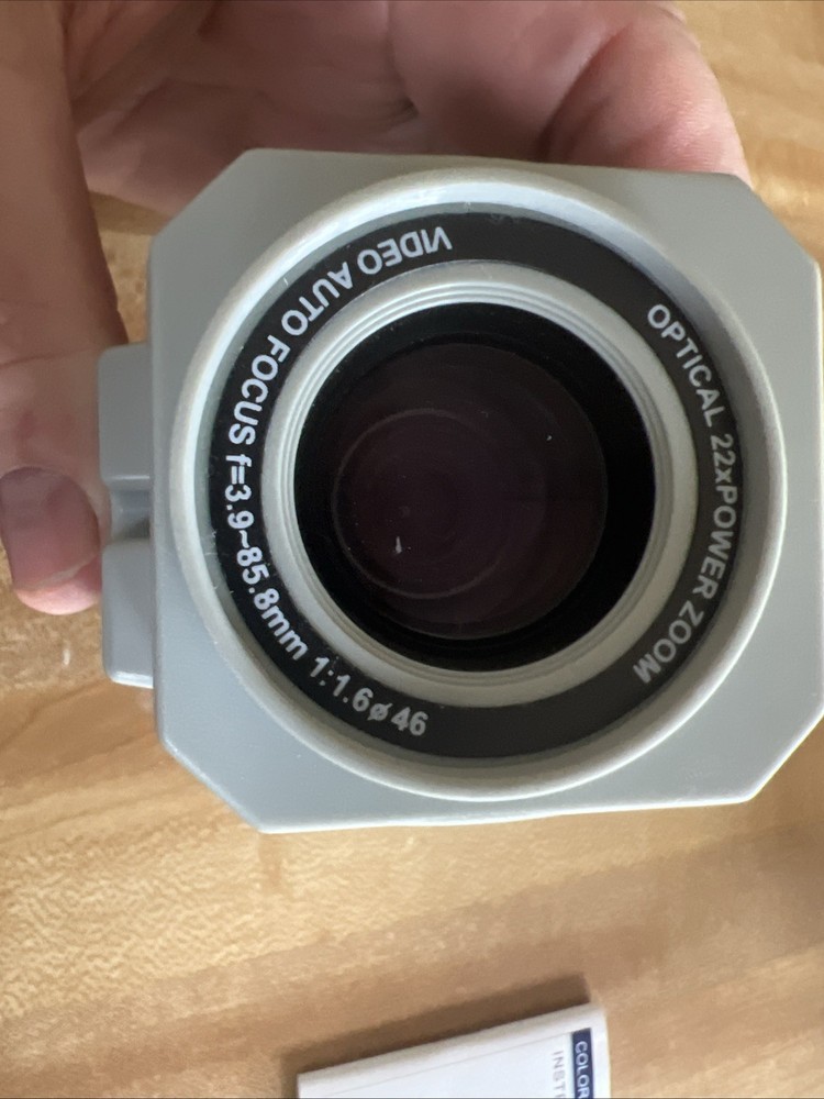 DSP 220x Color CCD CAMERA DIGITAL ZOOM