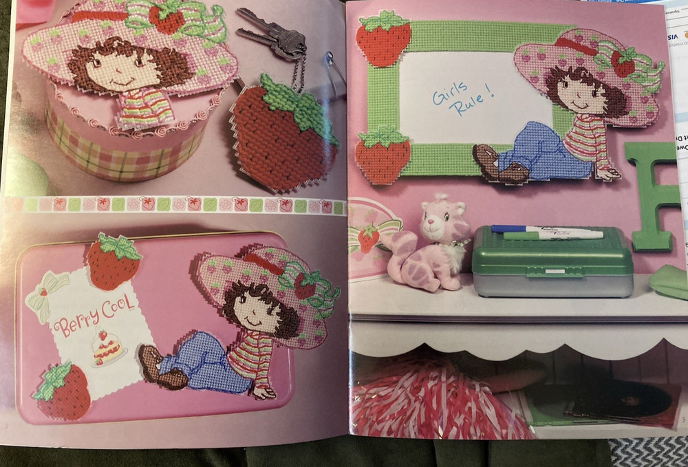 Plastic Canvas Patterns Leisure Arts Strawberry Shortcake Frames & Keepsake 3733