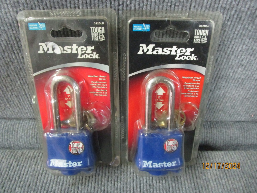2 Master Lock Pad Locks 312DLH