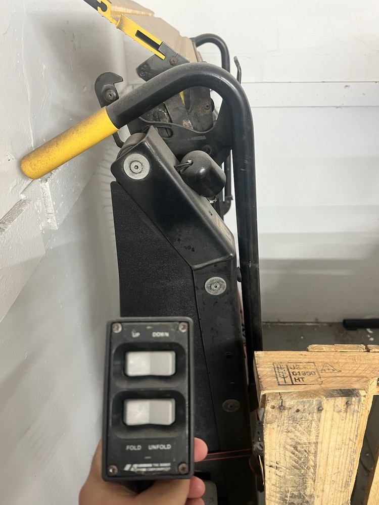 Braun Millennium Series Lift