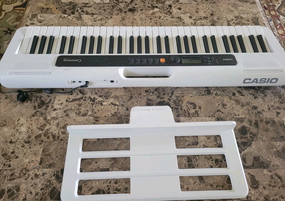 CT-S200 Casiotone Portable Keyboard 61 Keys White