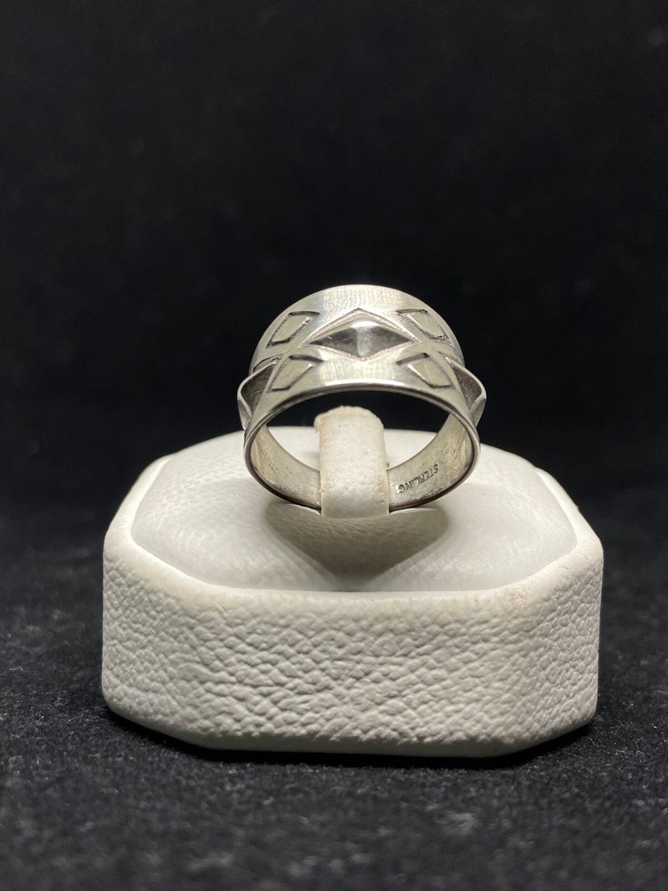 Native Navajo plain Sterling Silver Diamond Shaped band Ring Size 10.5