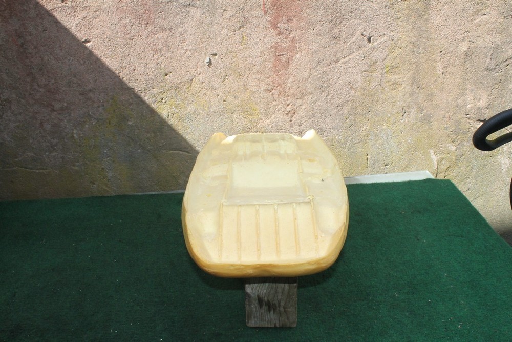 16943 HELP PLEASE UNKNOWN Seat Saddle Bench Foam Base Pad AFTERMARKET