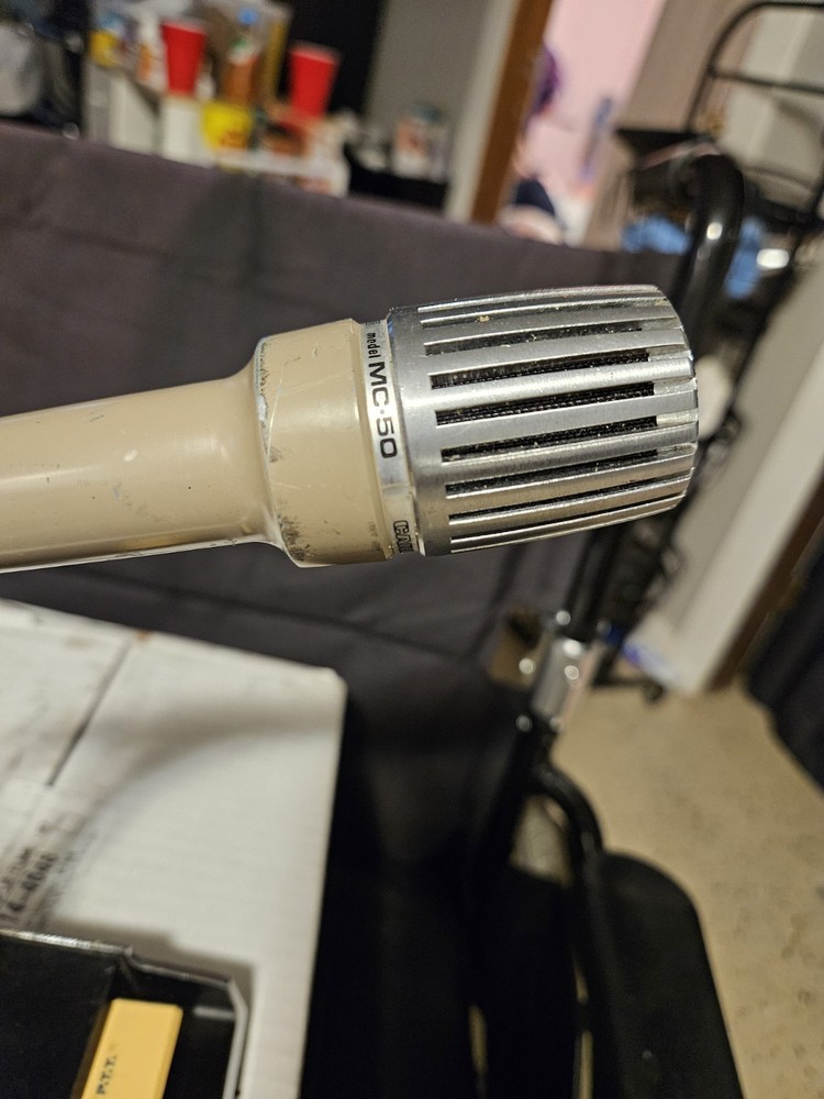 Kenwood MC 50 microphone