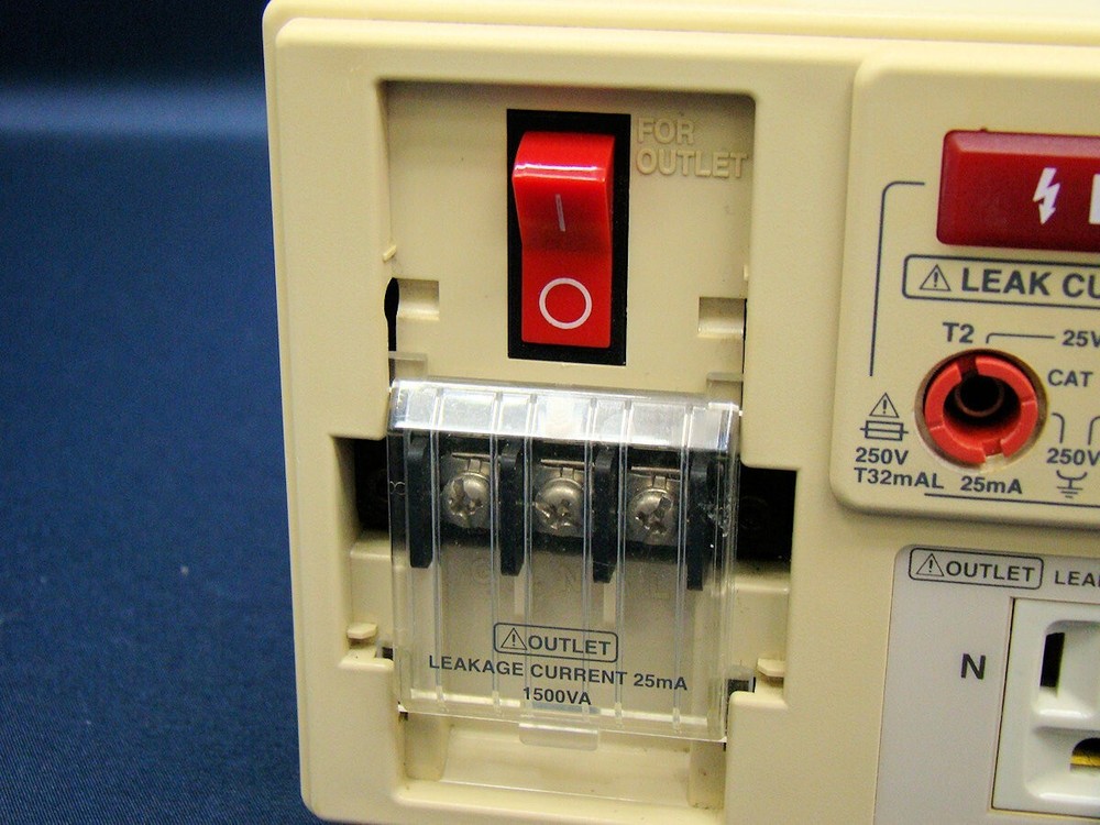 Hioki 3156 Leak Current Hitester Used JPN