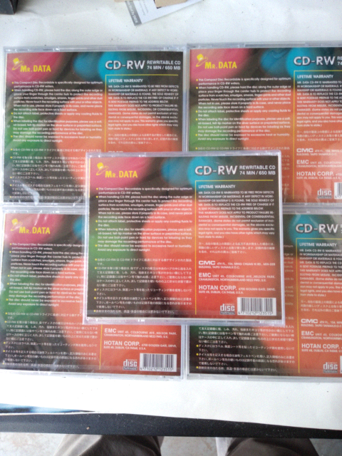 5 Mr. DATA Single Disk 74 Minutes. 650MB CD-RWIn Box 8/3