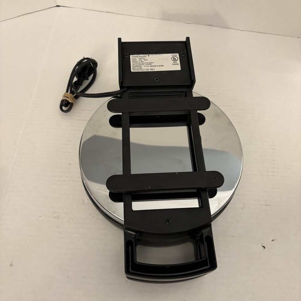 Farberware Single-Flip Non-stick Belgian Waffle Maker. Multiple Settings. Tested