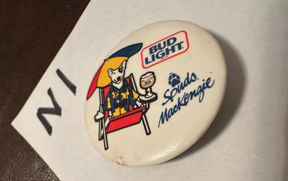 Vintage 1987 Bud Light "Spuds MacKenzie" Pinback Button