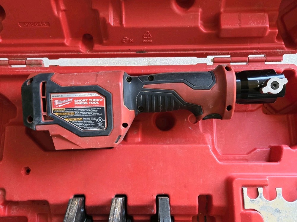 Milwaukee M18 Short Throw Press Tool Kit w/ PEX Crimp Jaws
